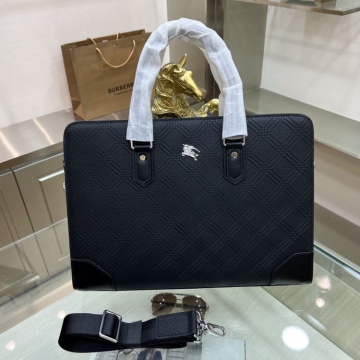 お勧め使える未入荷ブランド2026新品バーバリーメンズバッグ