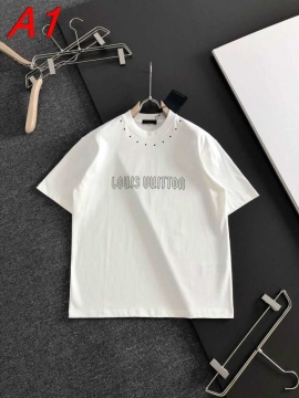 2026年新作 ルイヴィトン 【ストリート系】 トレンドトップTシャツ クール&カジュアル 着回し自在
