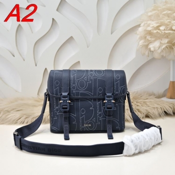 新作コレクションを見る2026SSディオールメンズバッグ