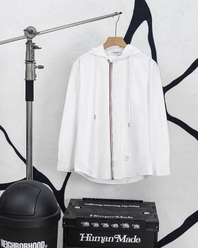 2026年 トムブラウン コート 手持ち在庫あり海外セレブ愛用