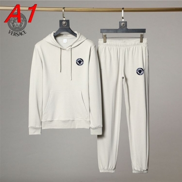 NEW ヴェルサーチ セットアップ上下 入手超困難