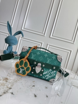 春色の最旬の人気アイテム2026SSルイヴィトンメンズバッグ