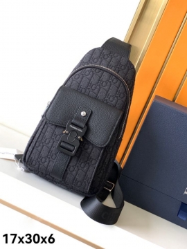 安心と信頼のお取引2026SSディオールメンズバッグ