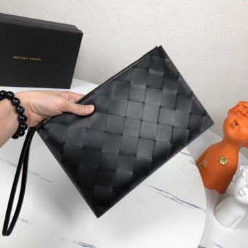 韓国ファッション2026SSボッテガヴェネタメンズバッグ