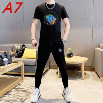 2026年新作 ヴェルサーチ 【着回し自在】 デイリーユース セットアップ上下 コスパ良