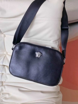 セールで格安2026新品ヴェルサーチメンズバッグ