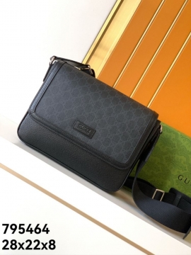 新作オシャレ2026新品グッチメンズバッグ