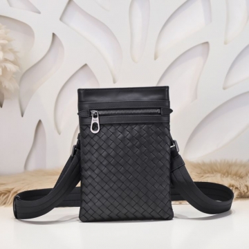 個性派さん2026SSボッテガヴェネタメンズバッグ