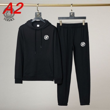 NEW ヴェルサーチ セットアップ上下 入手超困難