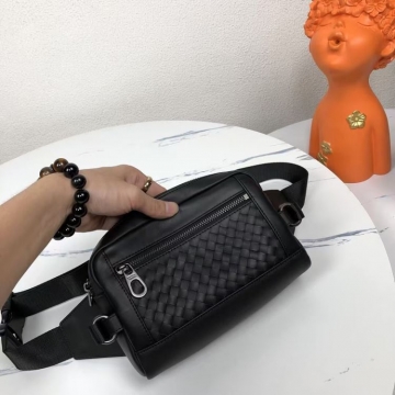 セール価格2026新品ボッテガヴェネタメンズバッグ