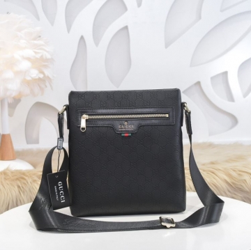 新作限定めっちゃ綺麗色2026SSグッチメンズバッグ