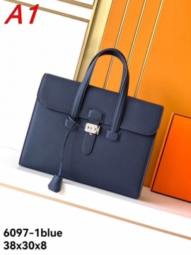 夏のコーデにぴったり2026新作エルメスメンズバッグ