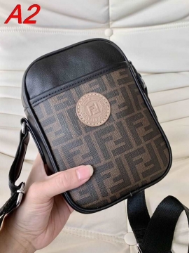 限定品 人気No.12026新作フェンデイメンズバッグ