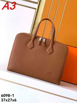 コーデ選ばずおしゃれのポイント2026SSエルメスメンズバッグ