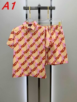 2026年トレンド グッチ デイリーユース ポジティブ ユニセックス セットアップ上下