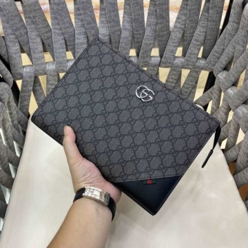 完売在庫確保2026SSグッチメンズバッグ