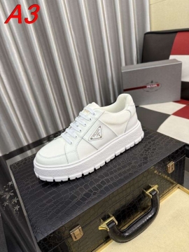 2026入荷【Prada】チャンキースニーカー レザー 金色三角标 Black カジュアル 
