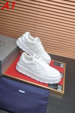 2026新作【Prada】チャンキースニーカー レザー×织物 倒三角标识  White カジュアル 