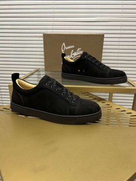 2026発売中！【Christian Louboutin】スニーカー スエード ポインテクdecor  ブラック×ホワイト ストリート 