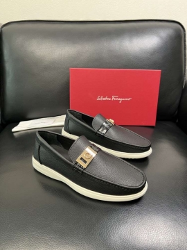 2026新作【Ferragamo】ローファー レザー 荔枝紋 ×  黑  ビット ビジネス FERR-