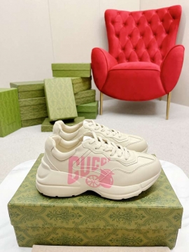 2026新作登場！【Gucci】チャンキースニーカー メッシュ×レザー ウェブストライプ グレー ストリート 