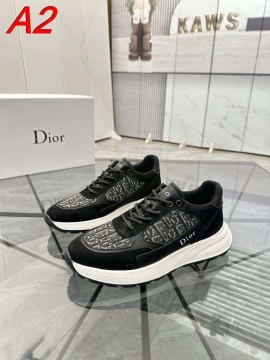 2026新作登場！【Dior】スニーカー スエード×KAWS柄 白底 ベージュ×ブラック カジュアル 