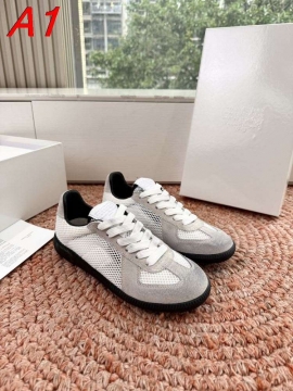 2026発売中！【MM6 Maison Margiela】スニーカー メッシュ×スエード 德训鞋款式 グレー×ホワイト ストリート 