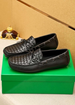 2026新作登場！【Bottega Veneta】ローファー レザー イントレチャート ビット装飾  ブラック フォーマル 