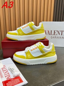 2026新作【Valentino】スニーカー レザー V字ロゴ プレート ホワイト×ブラック ストリート 
