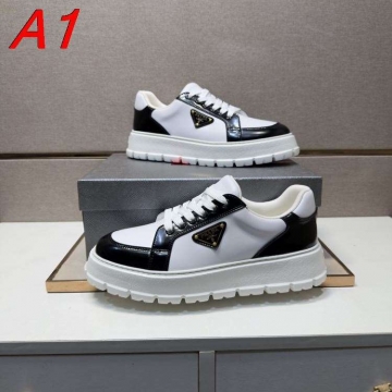 2026入荷しました【Prada】チャンキースニーカー レザー 金色三角标 黑白撞色 ストリート 