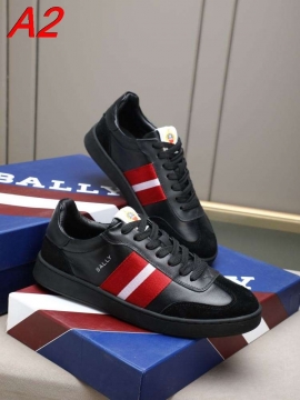 2026新作登場！【Burberry】ローカットスニーカー レザー ロゴポイント ブラック ストライプ ビジネス 