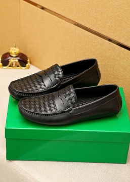 2026新作登場！【Bottega Veneta】ローファー レザー イントレチャート スプリットタン  ブラック フォーマル 