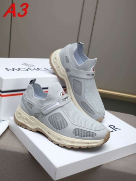 2026入荷しました【Moncler】スリッポン ニット×レザー 魔术贴装饰 山峰ロゴ :black デイリー 