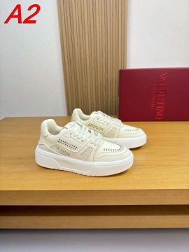 2026年夏新作【Valentino】スニーカーレザー VALENTINO Logo 透气孔 ネイビー カジュアル 