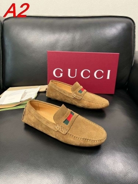 2026発売【Gucci】スリッポン レザー  비즈装飾 ベージュ×バーガンディ パーティー 