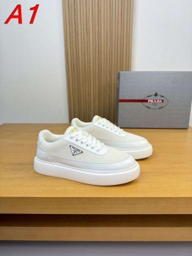 2026新作【Prada】スニーカー メッシュ×レザー 倒三角标识  White カジュアル 