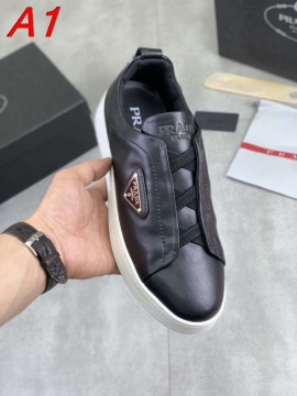 2026年夏新作【Prada】スニーカー 光沢レザー 隠し绳带 Black カジュアル 