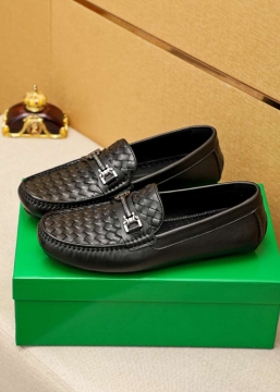 2026新作【Bottega Veneta】ローファー レザー イントレチャート ダブルバックル  ブラック×シルバー ビジネス 