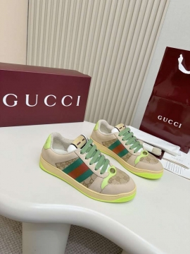 2026新作登場！【Gucci】スリッポン レザー ウェブストライプ グリーン ストリート 