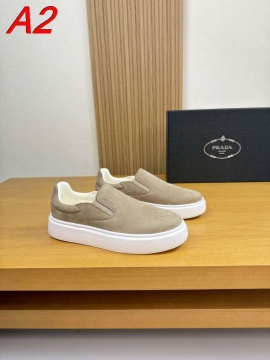 2026入荷しました【Prada】スリッポン スエード 编针织边缘 ベージュ カジュアル 