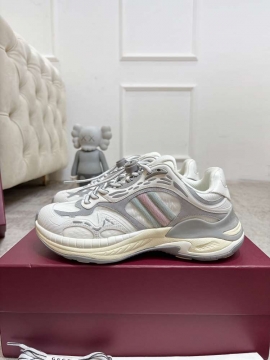 2026入荷しました【Hermès】スニ\-カー スエード × メッシュ × 白グレー 、运动 HE-