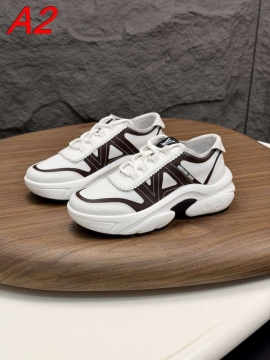 2026発売【Louis Vuitton】チャンキースニーカー レザー×メッシュ V字装饰 :black ストリート 