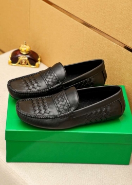 2026年夏新作【Bottega Veneta】ローファー レザー イントレチャート スプリットタン  ブラック フォーマル 