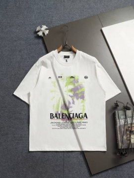 2026 バレンシアガ 夏先行販売 ハイエンドカスタム クルーネック半袖Tシャツ 欧州サイズ大きめ 快適フ ブランド コピー