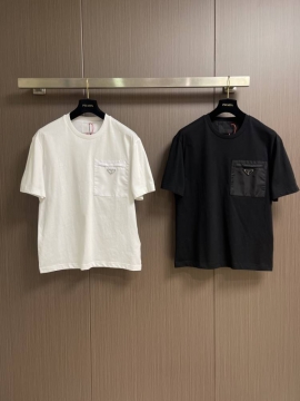 2026 プラダ 夏新着 ロゴポケット クルーネック半袖Tシャツ ゆったりドロップショルダー ブランド コピー