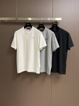 2026 グッチ 夏新着 バーンアウト刺繍 クルーネック半袖Tシャツ リラックスオーバーシルエット ブランド コピー