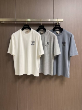 2026 エルメス 夏新着 アップリケロゴ クルーネック半袖Tシャツ リラックス...