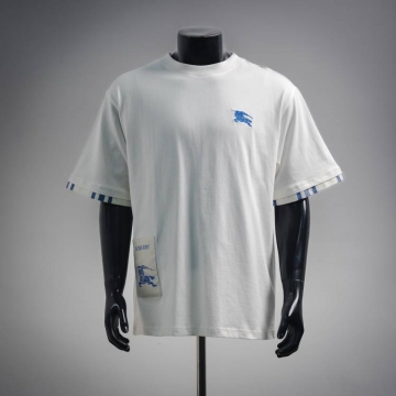 2026 バーバリー 夏新着 刺繍アップリケ クルーネック半袖Tシャツ きめ細かく柔らかな肌触り ブランド コピー