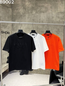 2026 プラダ ハイエンドカスタム 夏先行販売 クルーネック半袖Tシャツ オーバーサイズ ブランド コピー