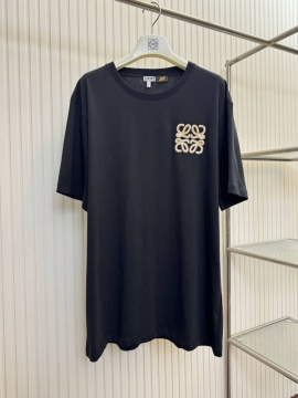 2026 ロエベ 夏新着 ロゴ刺繍 クルーネック半袖Tシャツ 柔らか肌触り型崩れなし ブランド コピー